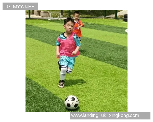 足球迷英语表达大全让你轻松畅聊足球世界的精彩瞬间 足球迷英语表达大全让你轻松畅聊足球世界的精彩瞬间